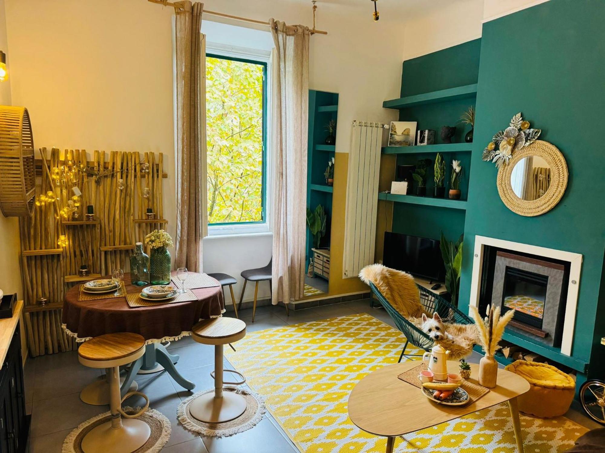 H33 Boutique Apartment In Livorno Centro Luaran gambar